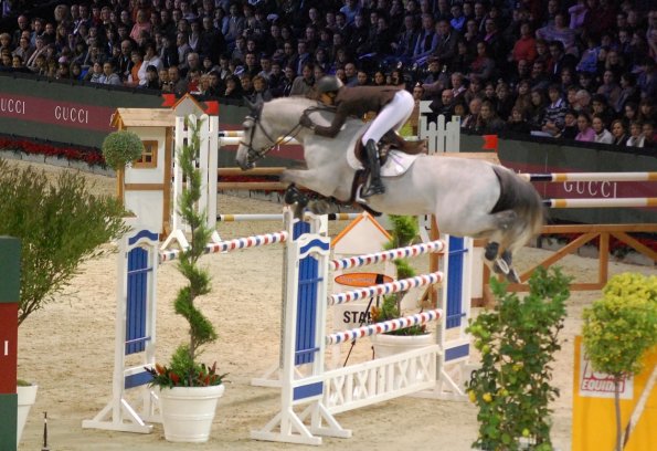 042 Penelope Leprevost